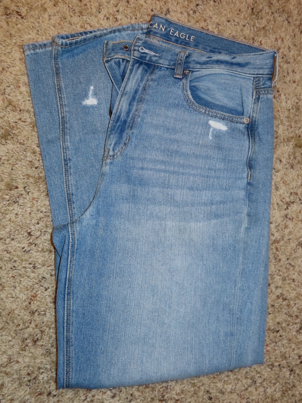American Eagle Outfitters Light Blue Distressed Jeans